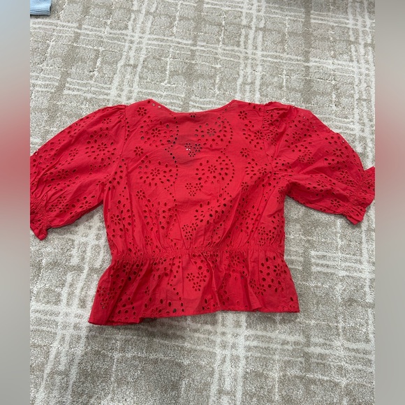 Red blouse - Picture 2 of 4